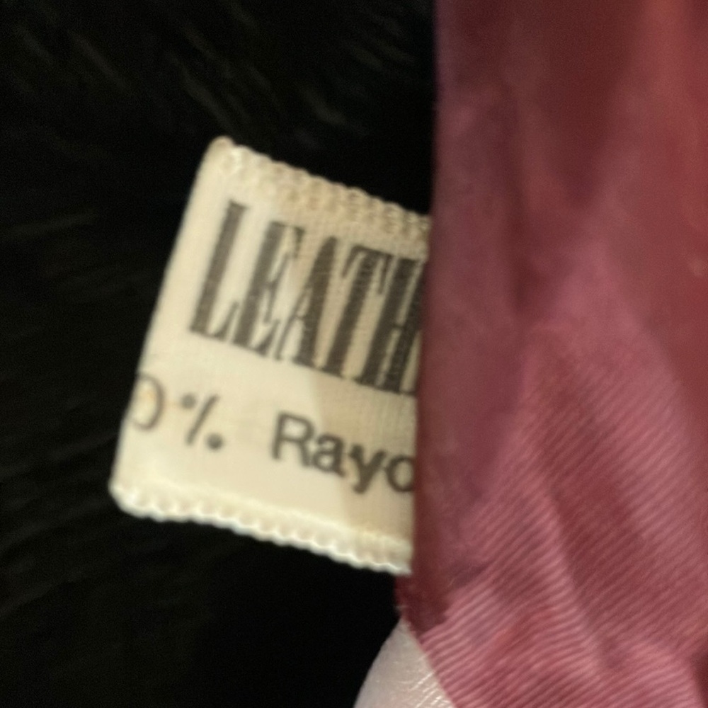 Vintage Burgundy Leather Button Up‎ Jacket with Removable Winter Lining - Picture 12 of 14
